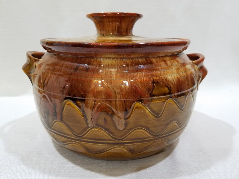 Vintage Dryden Original '79 Clay Bean Pot